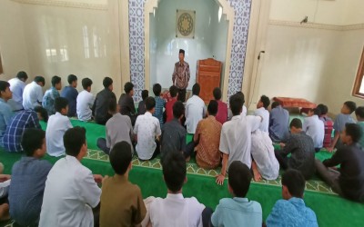 Peningkatan Iman dan Taqwa Siswa melalui Pesantren Kilat